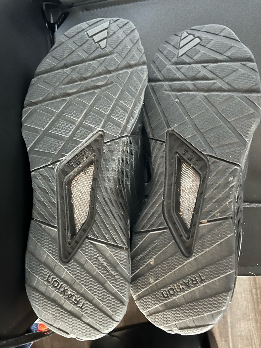 Adidas training shoe size M6/W7.5 - Picture 5 of 5